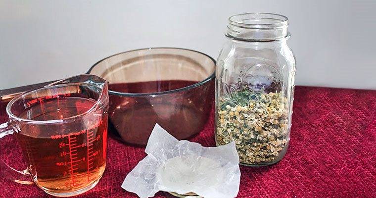 Якими травами спринцюватися від циститу